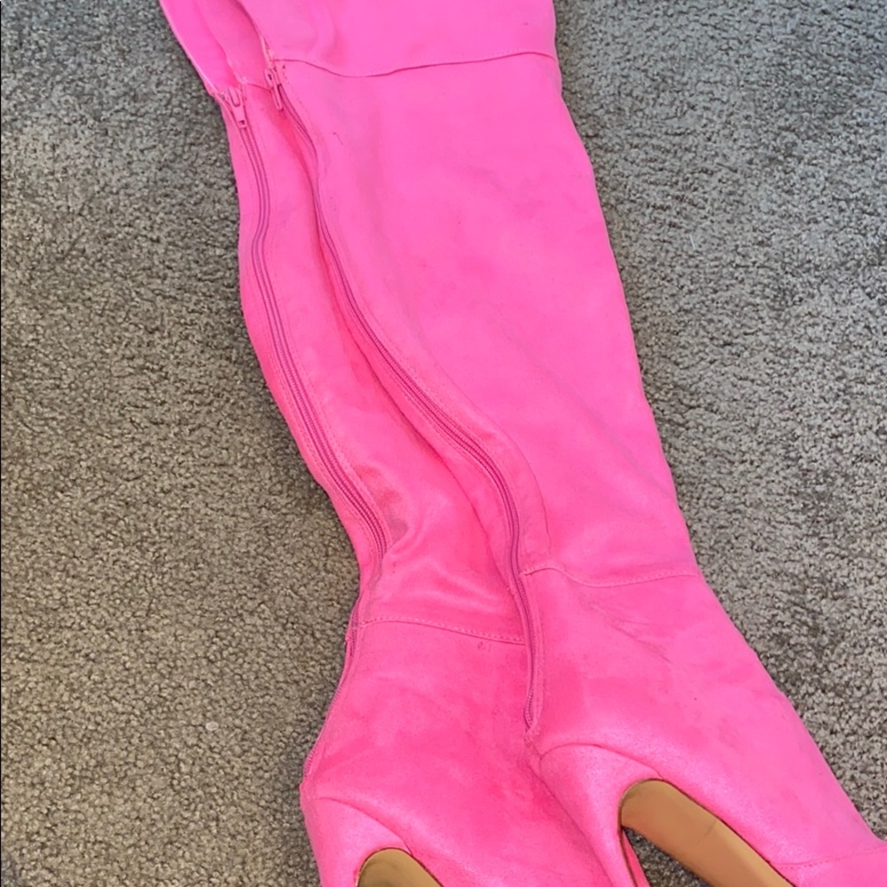 SUPER CUTE HOT PINK KNEE HIGH BOOTS!!